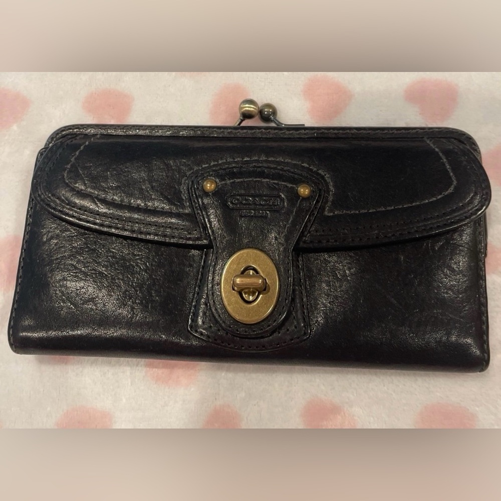Coach Legacy Kisslock French Frame Black wallet